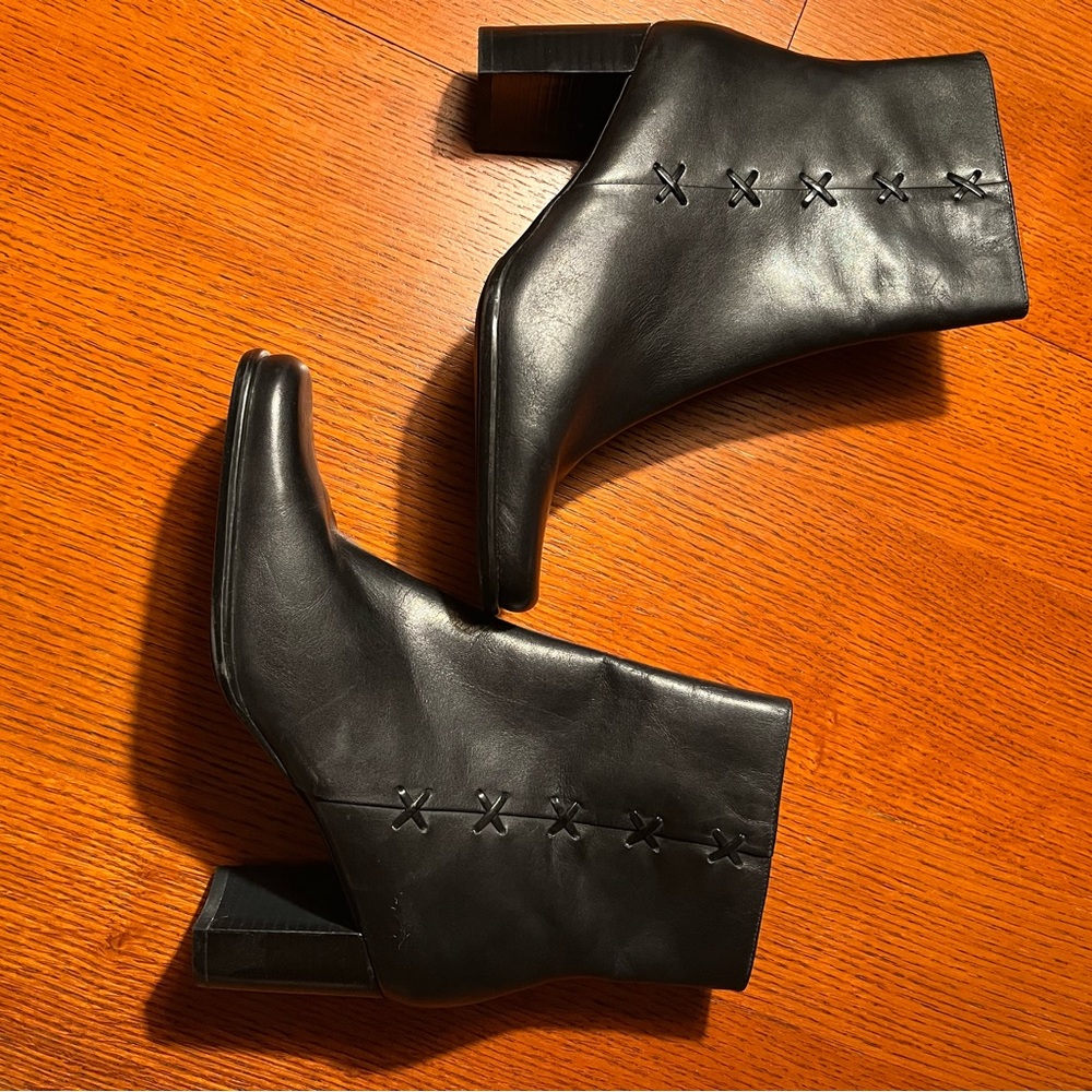 KB & Company Black Leather Boots NIB 7.5